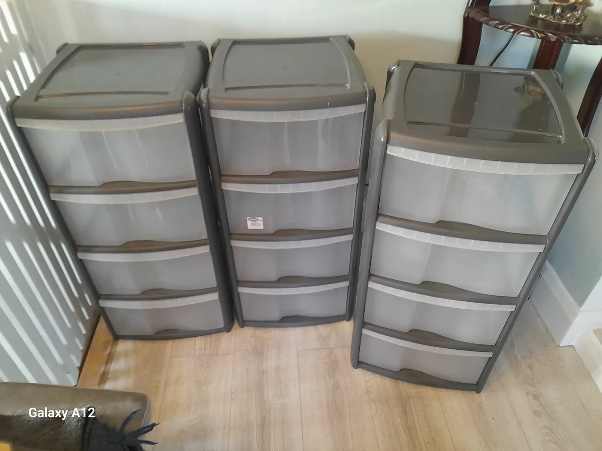 Storage drawers unit - Image 1