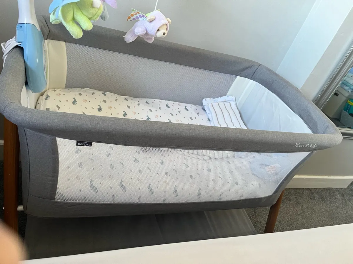 Baby cot - Image 1