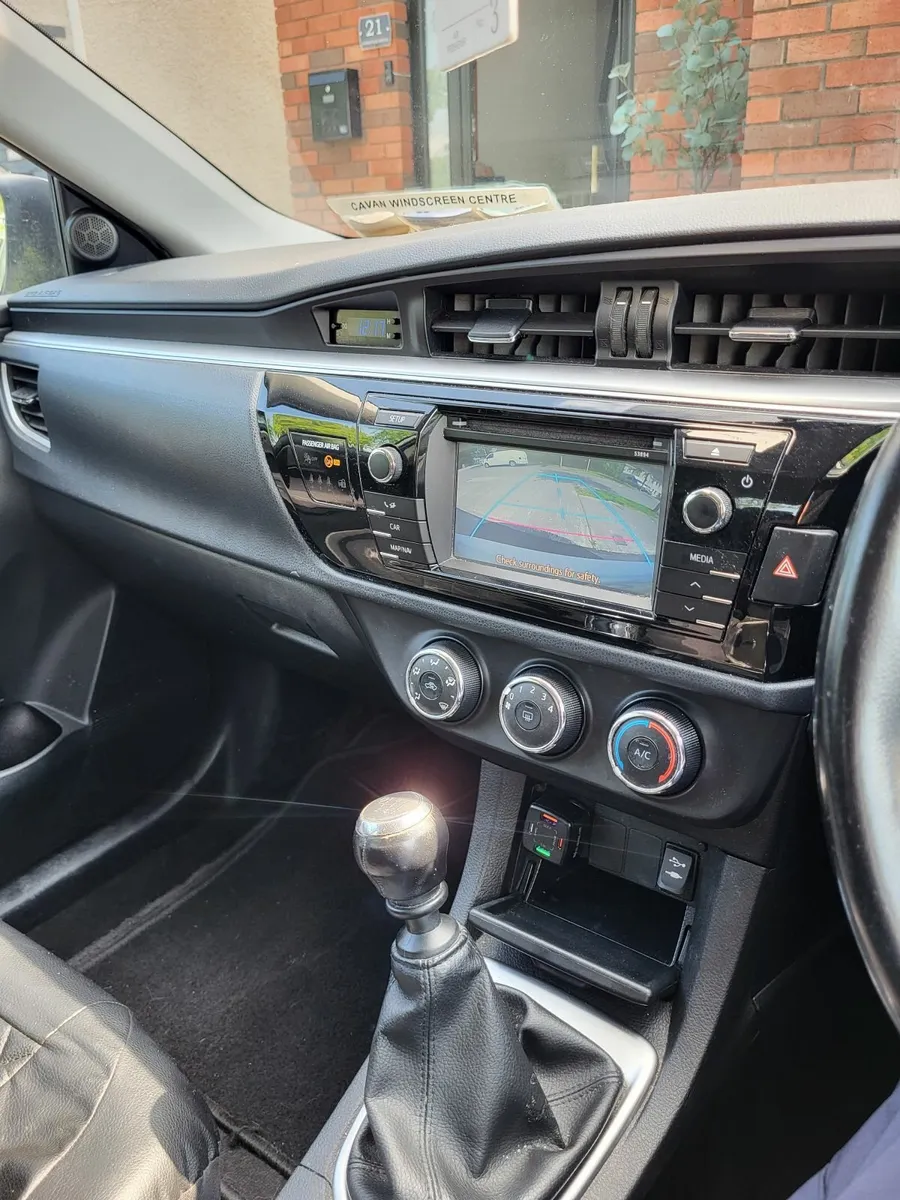 Toyota Corolla 2015 - Image 4