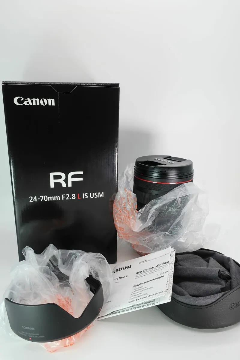 Canon RF 24-70mm F2.8L IS USM Lens #0373 - Image 2