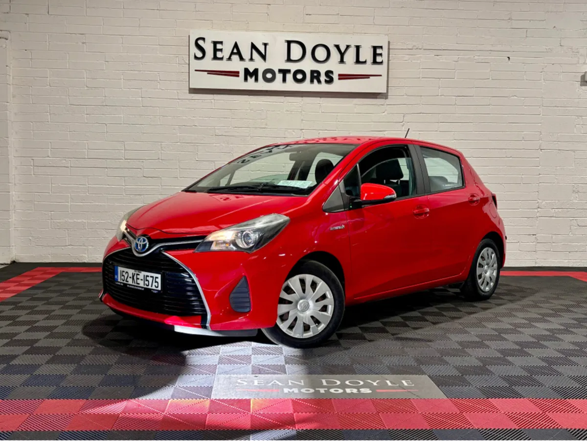 Toyota Yaris 1.5 HYBRID IRISH CAR AUTO - Image 2
