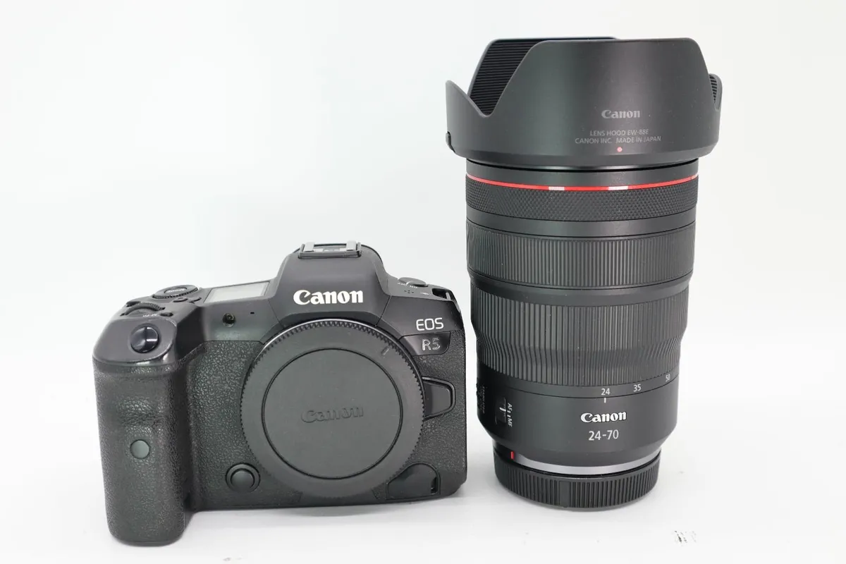 CANON EOS R5 CAMERA & RF 24-70mm F2.8L IS USM LENS - Image 4