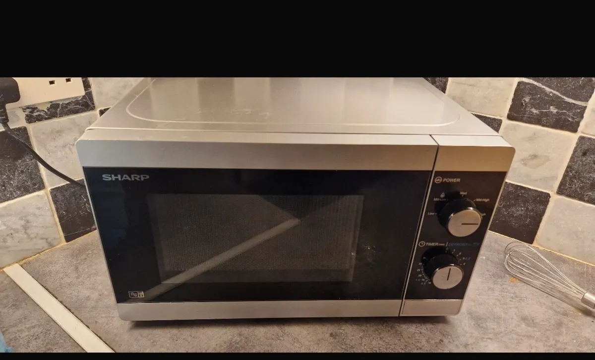 microwave - Image 2