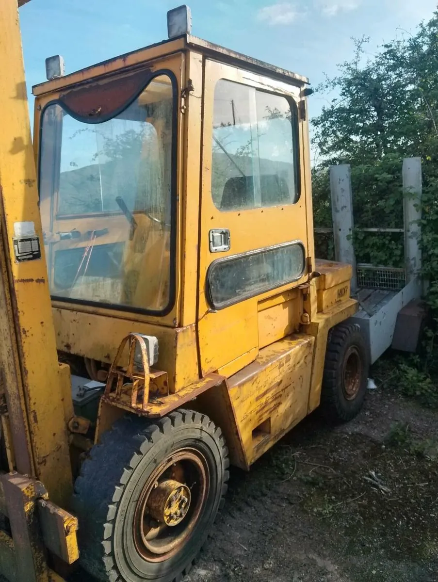 Forklift 3 Ton Lancer Boss - Image 1