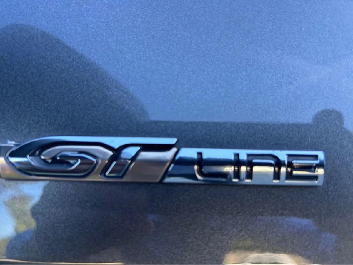 Peugeot 3008 Gt-line 1.2 130 Automatic 6.2 - Image 3