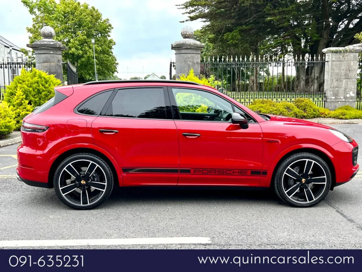 Porsche Cayenne 3.0 V6 E-hybrid 462 BHP Auto high - Image 2