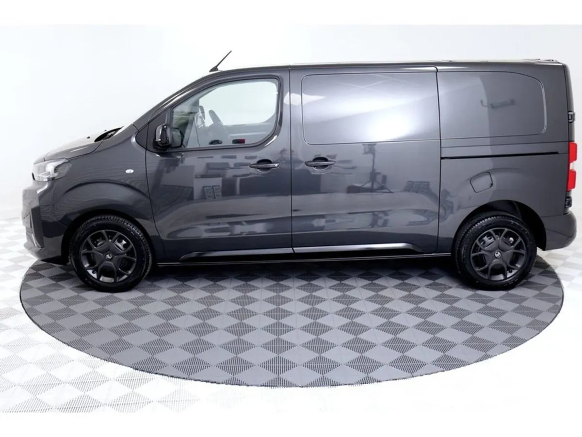 Citroen Dispatch Ent Plus 1.5 Diesel 120HP 1200KG - Image 4