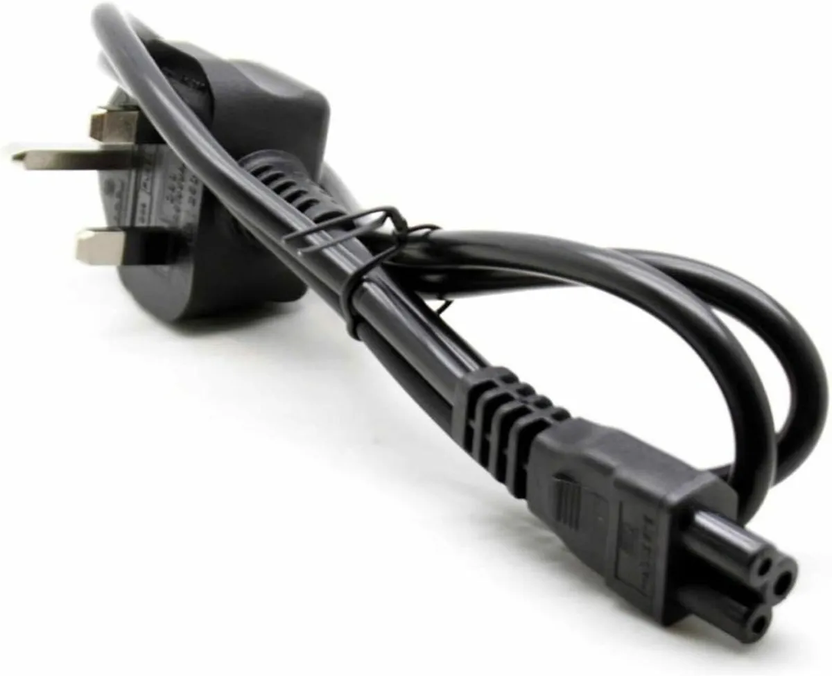 NEW HP 65W Smart AC Power Adapters with converters - Image 3