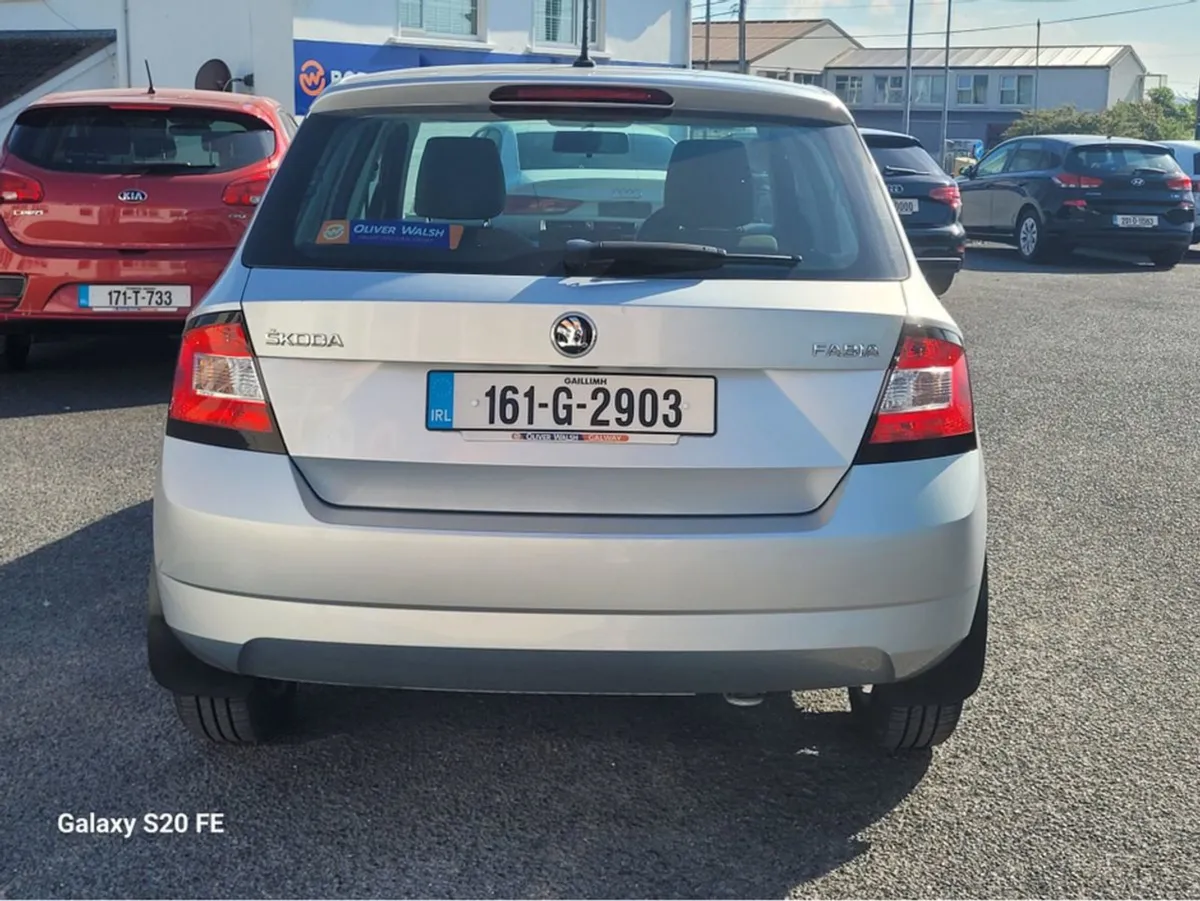 Skoda Fabia Ambition 1.0 MPI 60hp 4DR - Image 3
