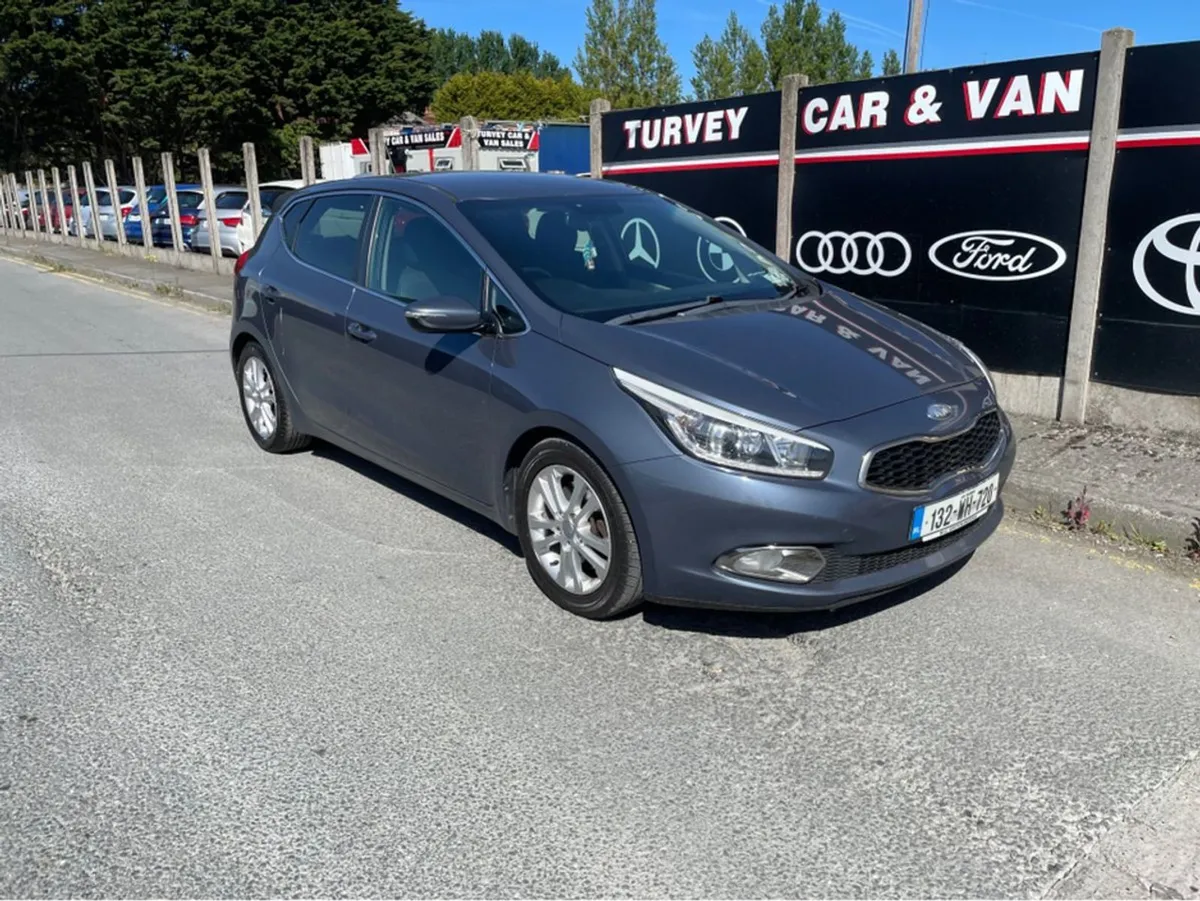 Kia Ceed Cee d 3 Ecodynamics 5DR 1.6 Crdi 126BHP - Image 2