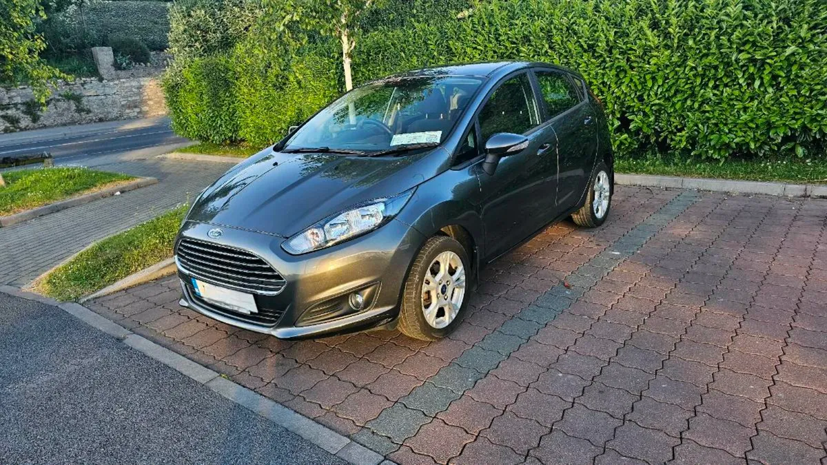 Car - Image 2