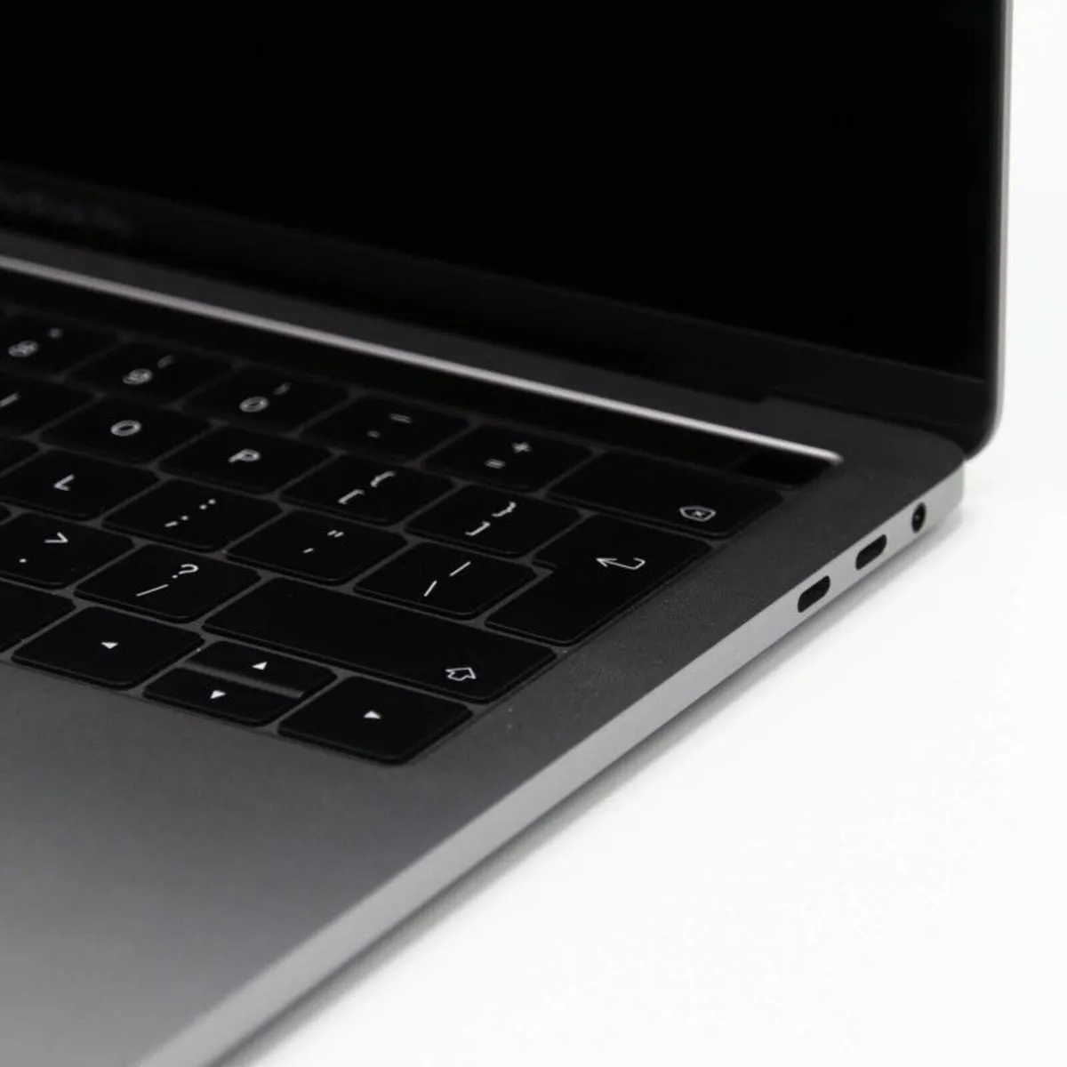 Apple MacBook Pro A1706 2016 13.3" i7 16GB 512GB - Image 4