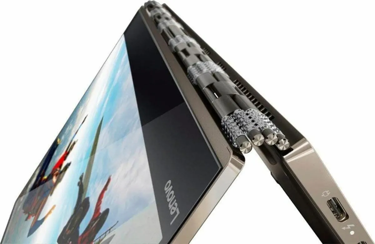 Lenovo Yoga 920 13.9" 4K UHD Touch i7 16GB 1TB SSD - Image 3