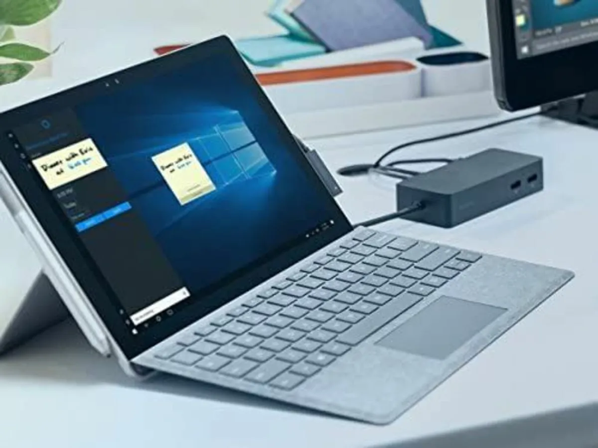 Microsoft Surface Pro 6 i7-8650U 8GB RAM 256GB SSD - Image 1