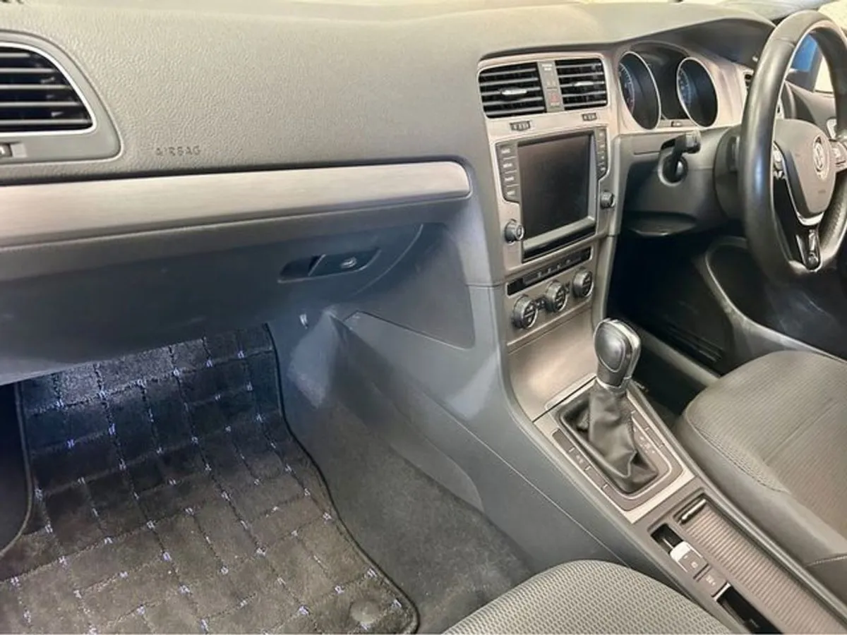 Volkswagen Golf 1.2 Petrol Automatic - Image 4