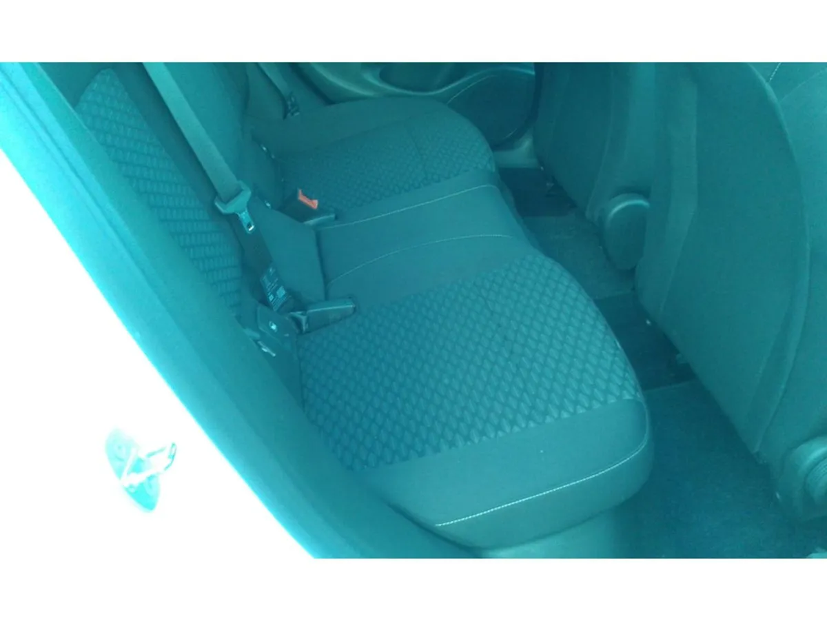 Vauxhall Astra 1.6 Cdti Design Ecotec S S/S 5DR 1 - Image 3