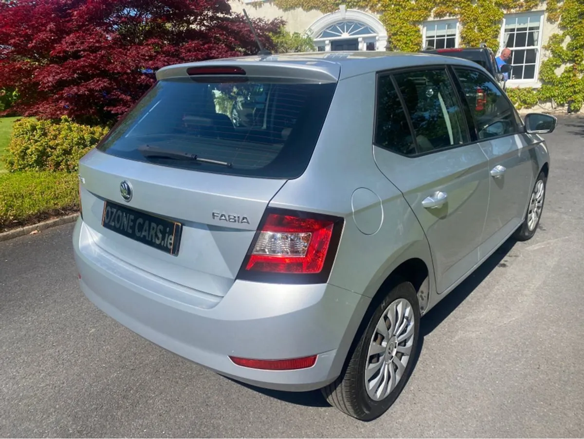 Skoda Fabia S MPI - Image 1