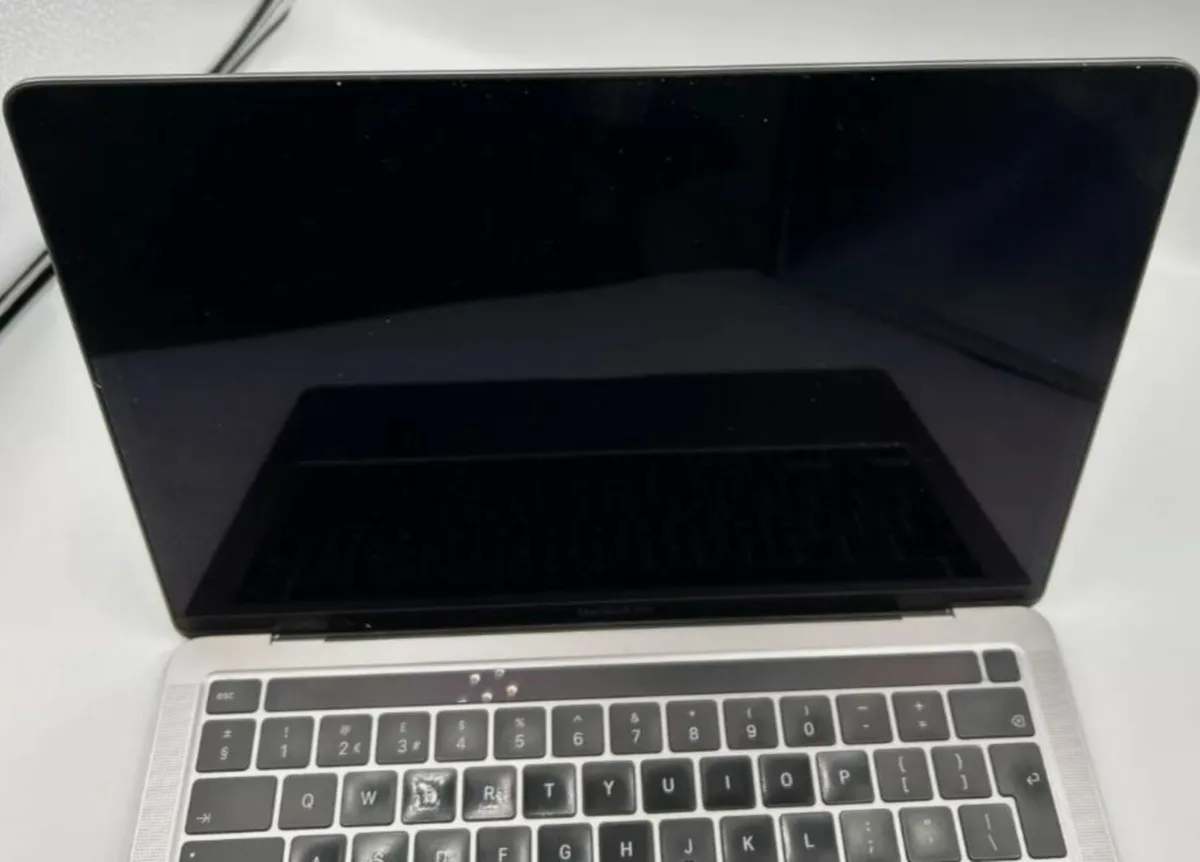2020 Apple MacBook Pro A2251 13" [PARTS] - Image 2