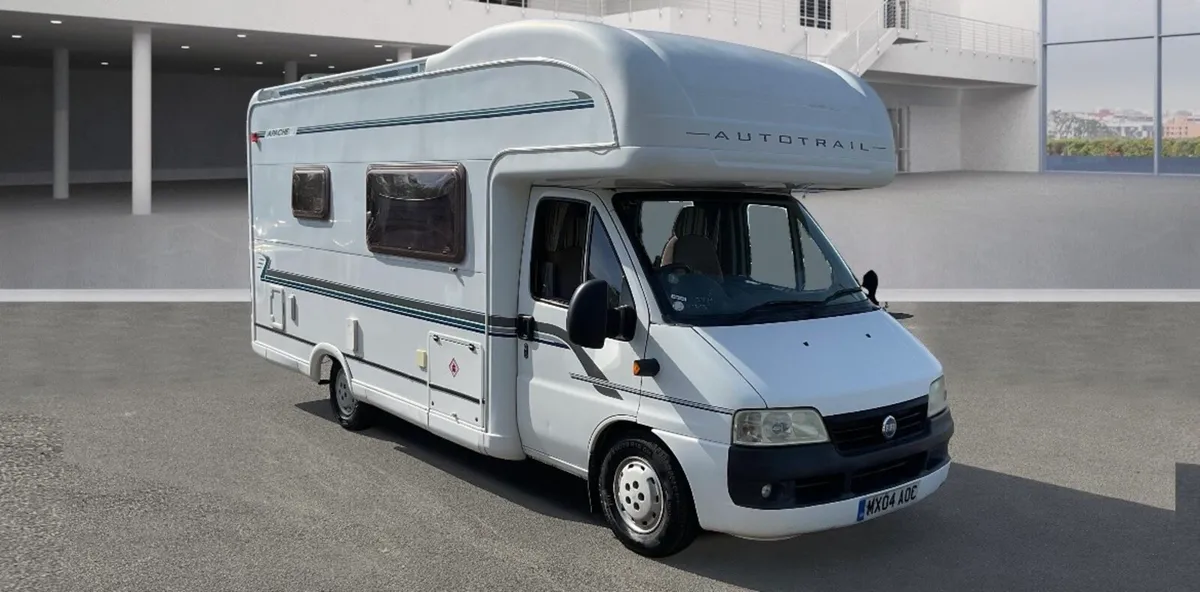 04 Autotrail Apache 4berth As new! - Image 1