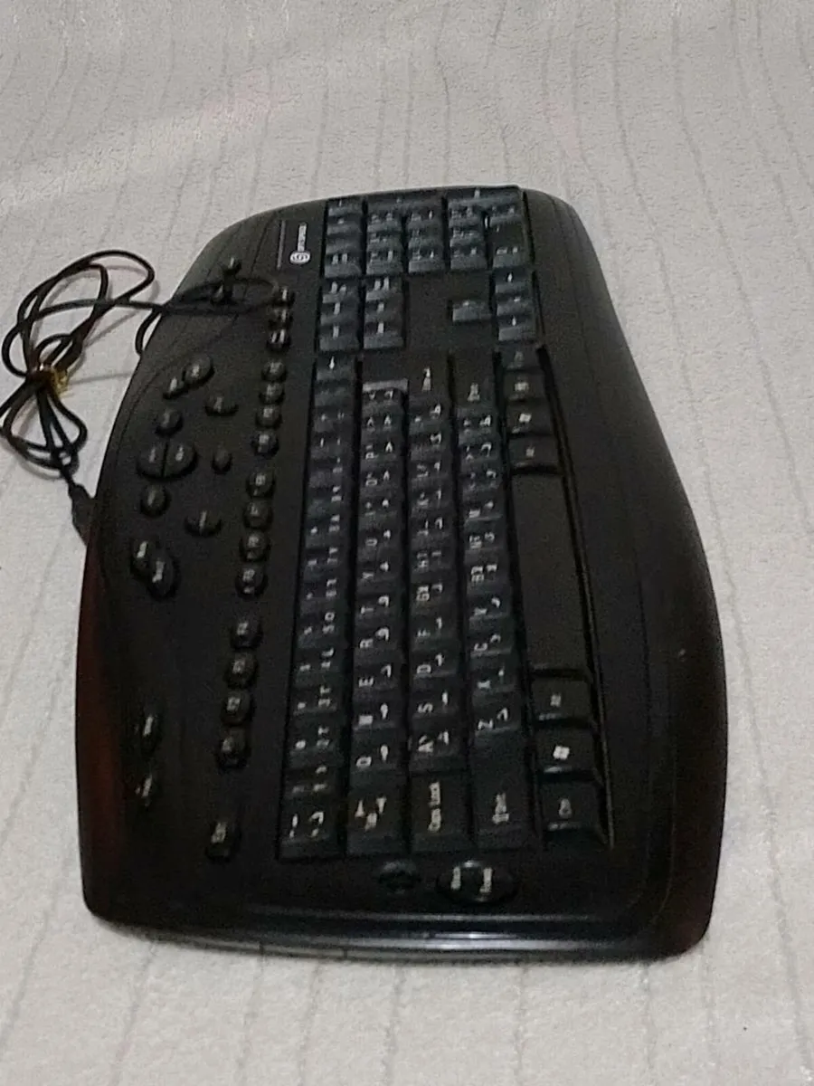 English/Arabic Wired Mechanical Multimedia Keyboar - Image 3