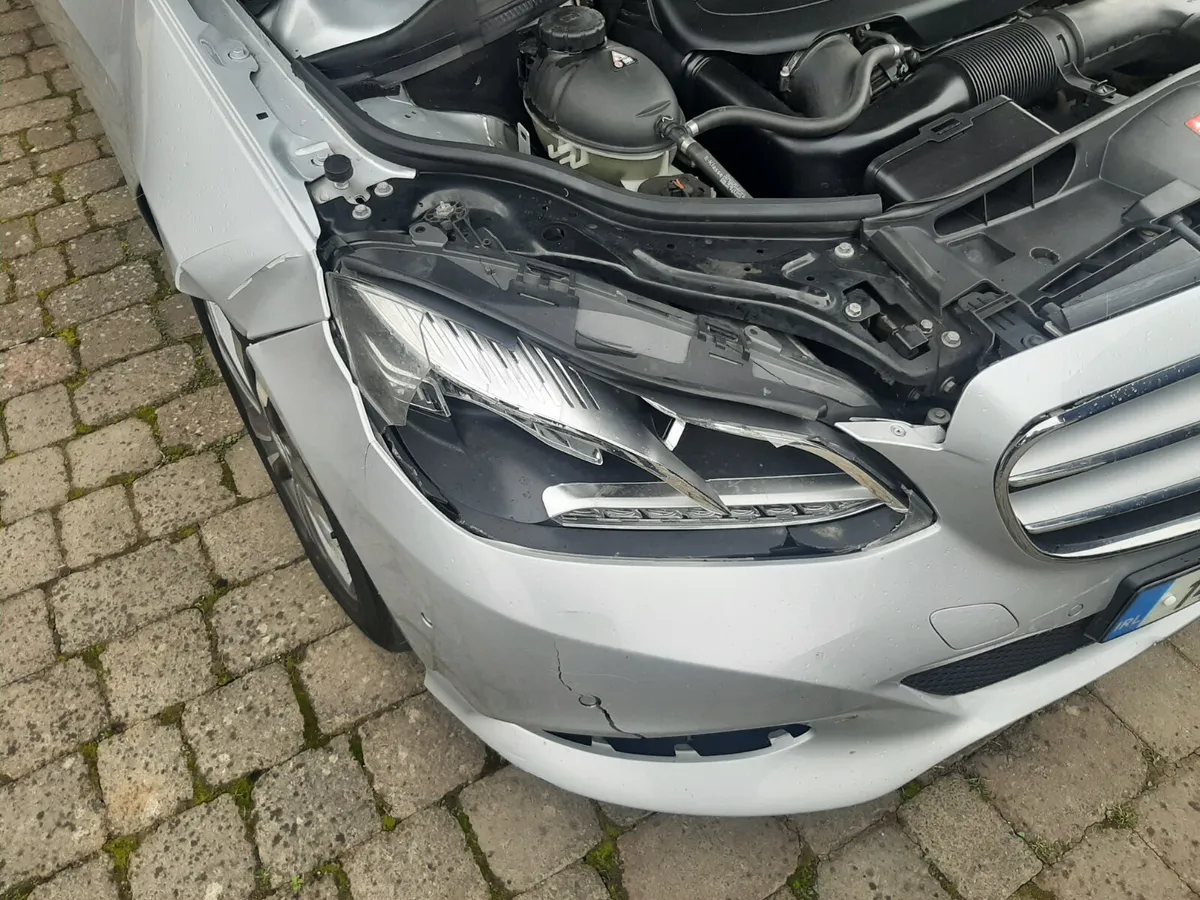 MERCEDES E CLASS 220 CDI ,AUTO LEATHER 2014 - Image 3
