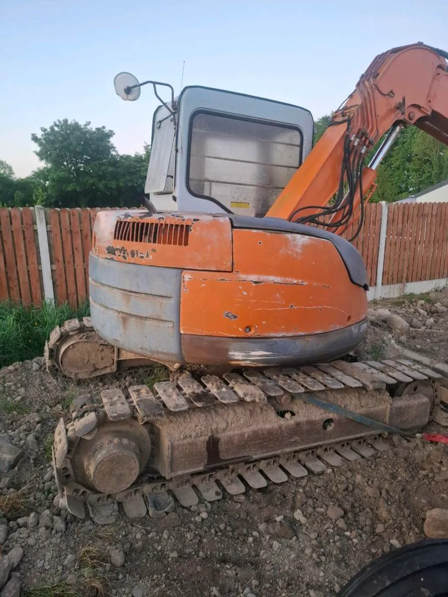 Digger 7.5 ton - Image 3