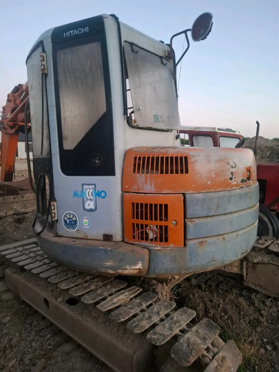 Digger 7.5 ton - Image 4