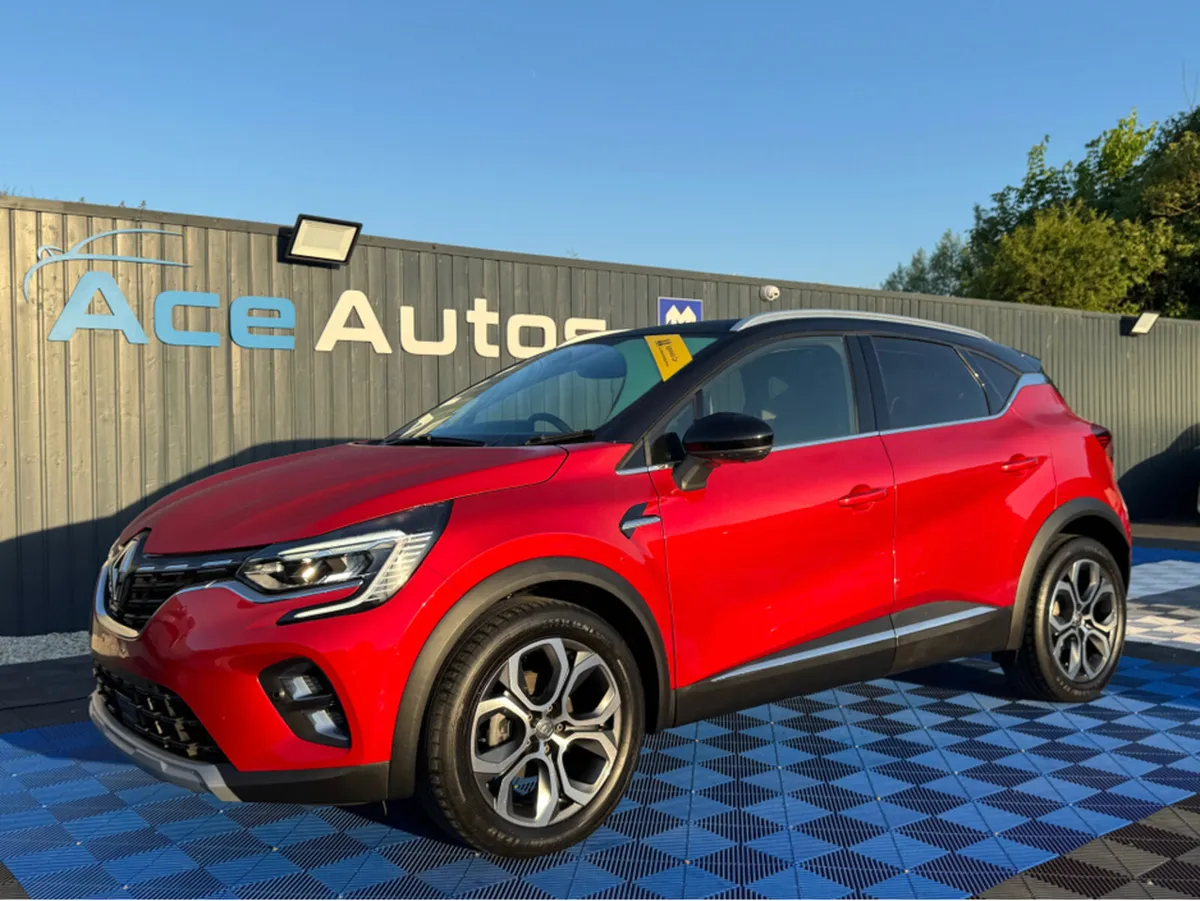 Renault Captur INTENSE - 1.3 PETROL - AUTO - 12M W - Image 3