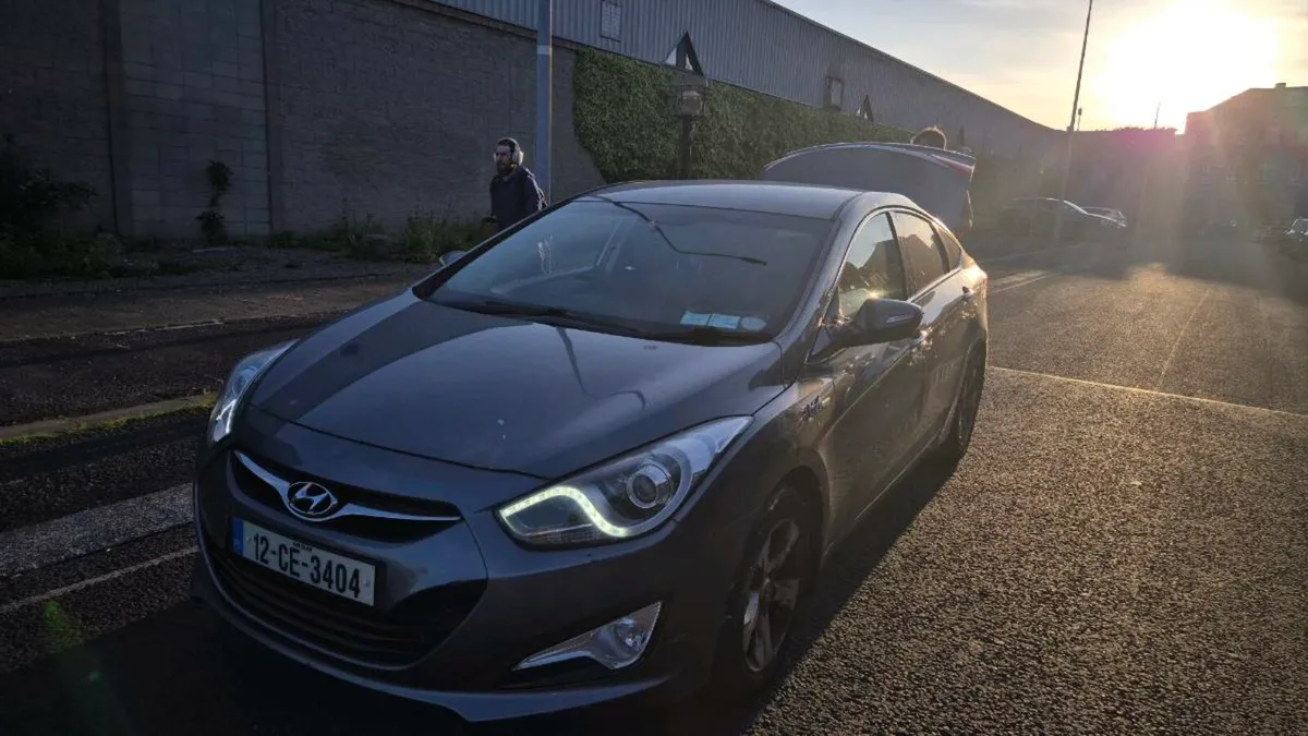 Hyunday i40 1,7crdi 2012year - Image 4