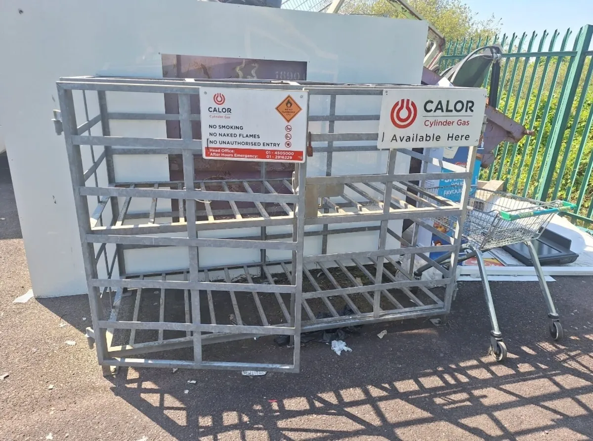Safety Enclosure Frame - Image 1