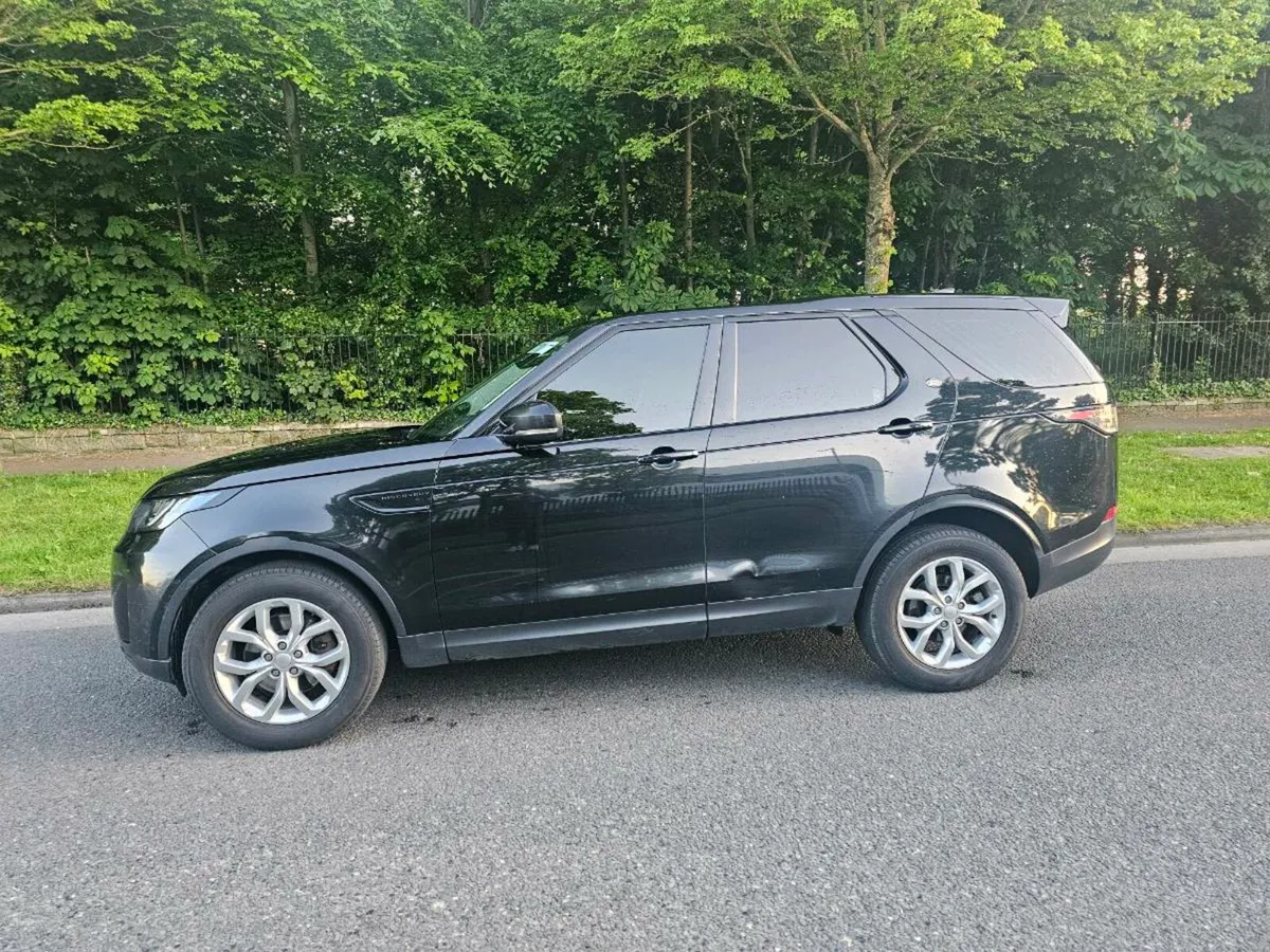 2018 Landrover Discovery - Image 1