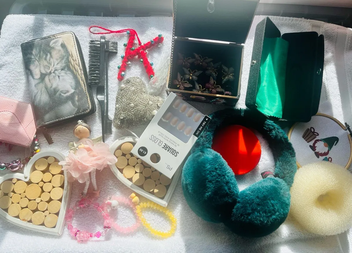 Bundle of items - Image 4