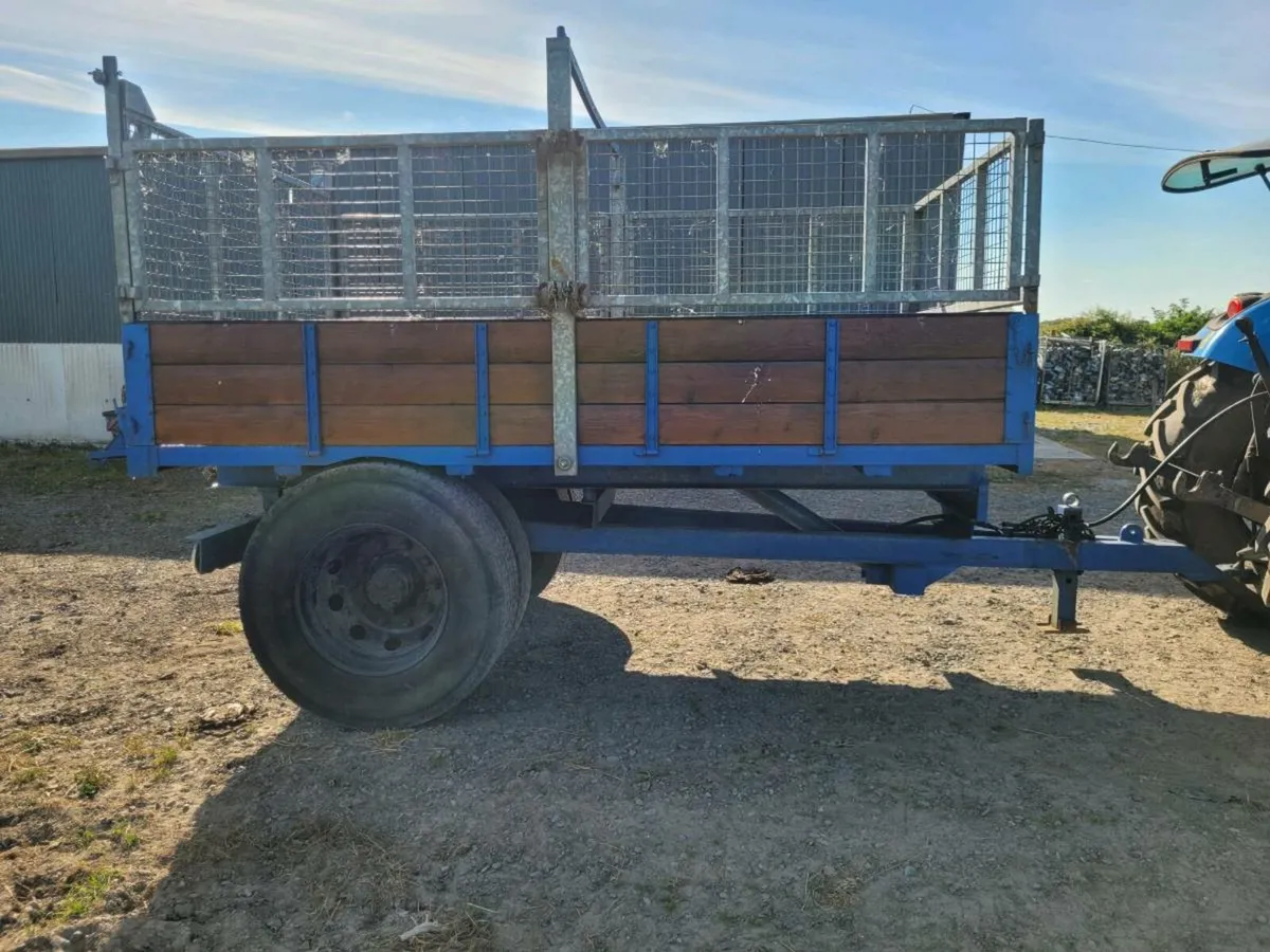 Turf timber tipping trailer - Image 2