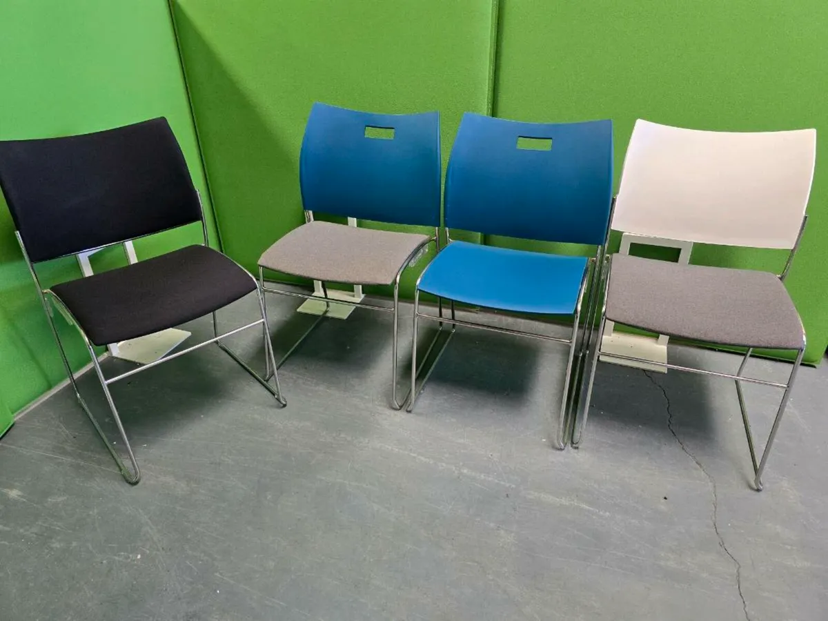 Designer chairs - Image 3