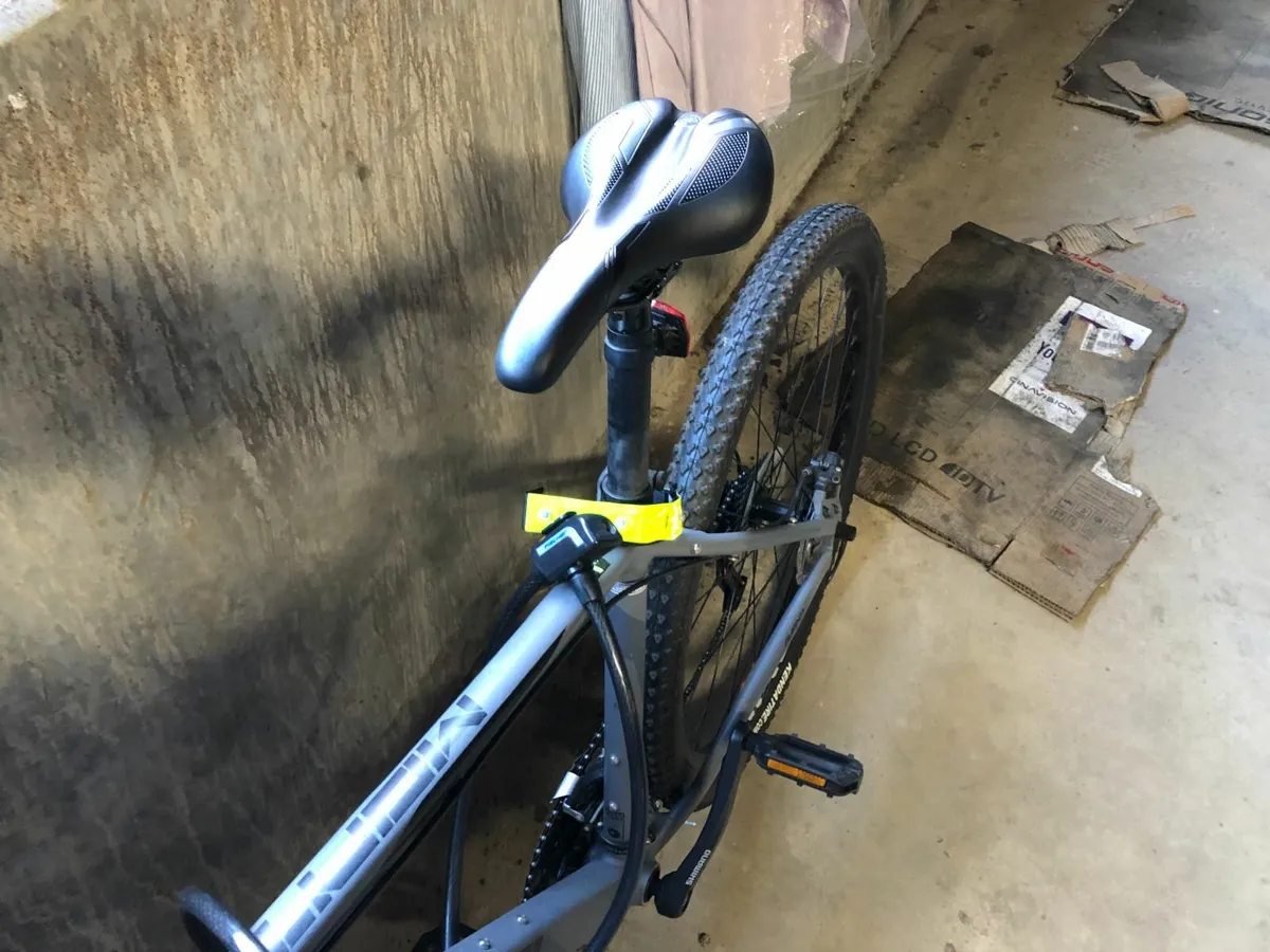 17 Avanti Montari 3 L Mountain Bike Grey - Image 3