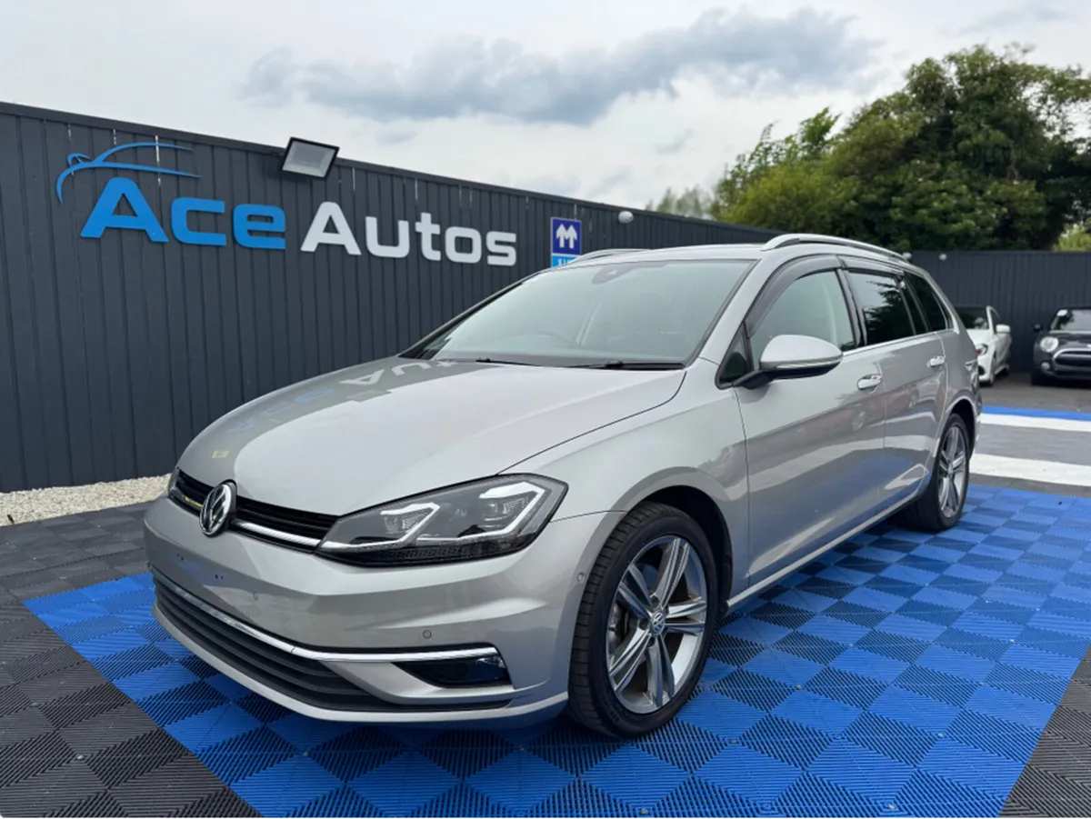 Volkswagen Golf ** DEPOSIT TAKEN ** HIGHLINE PRO - - Image 3