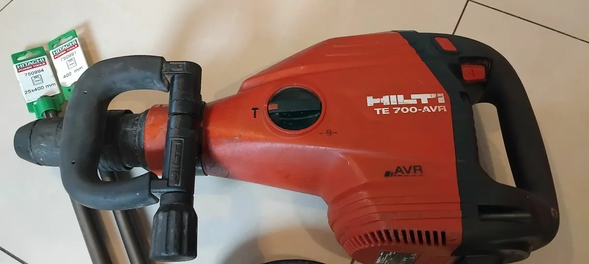 Hilti TE 700-AVR Sds Max Breaker 110v - Image 1