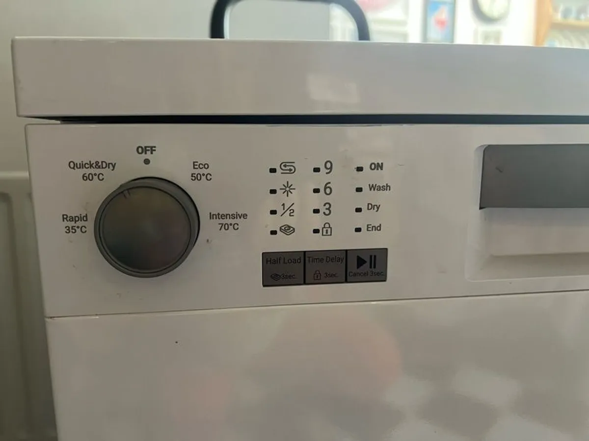 dishwasher Like New - Image 1