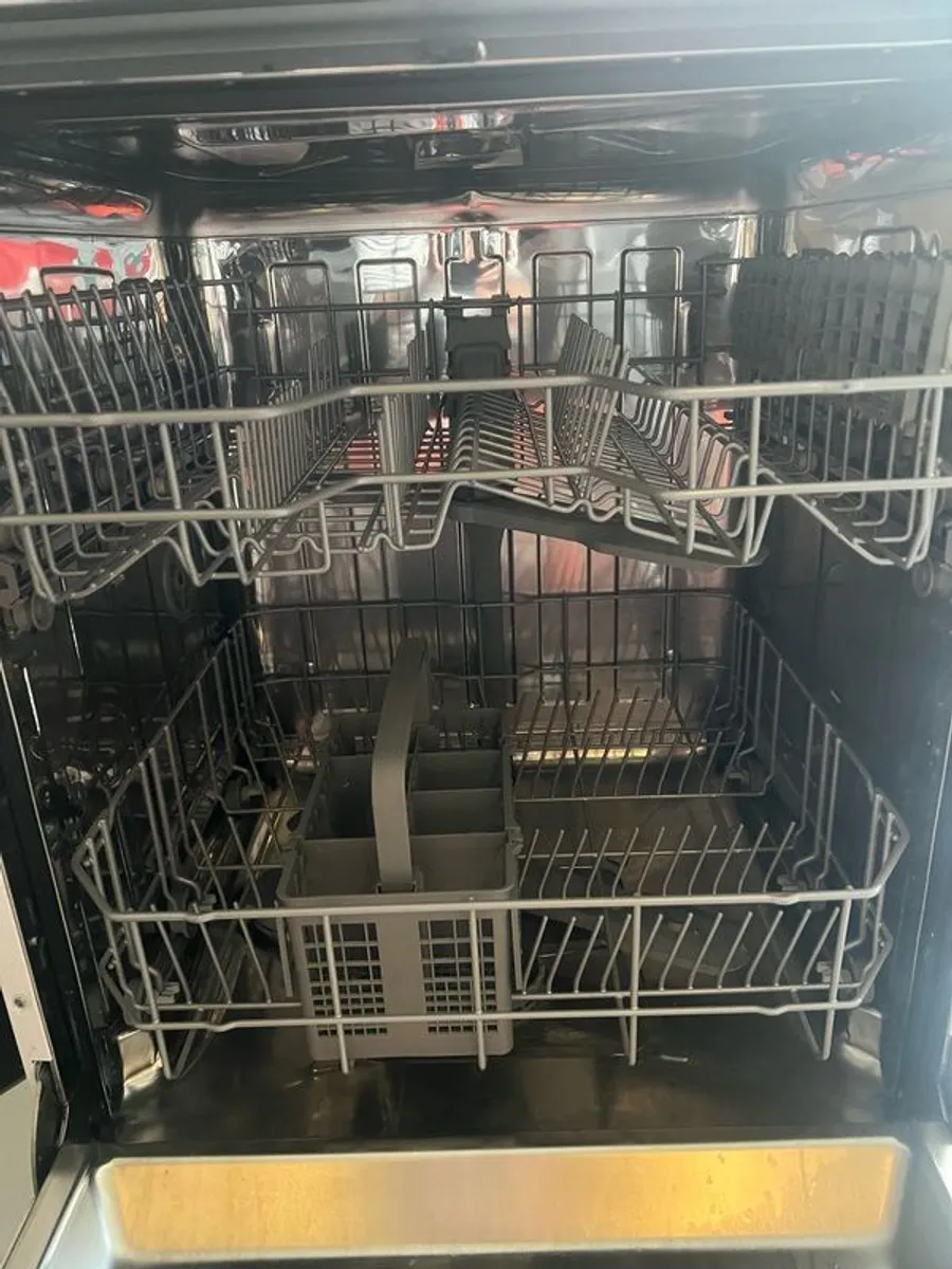 dishwasher Like New - Image 4
