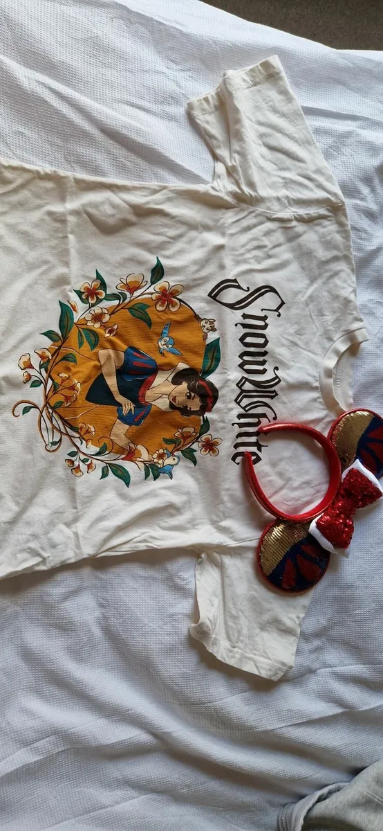 Disneyland Mickey Mouse Ears Snow White Size 8/10 - Image 2