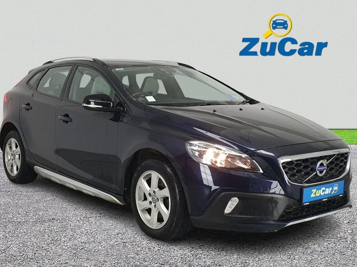 Volvo V40  118 D2 (120hp) Se leather - Image 1