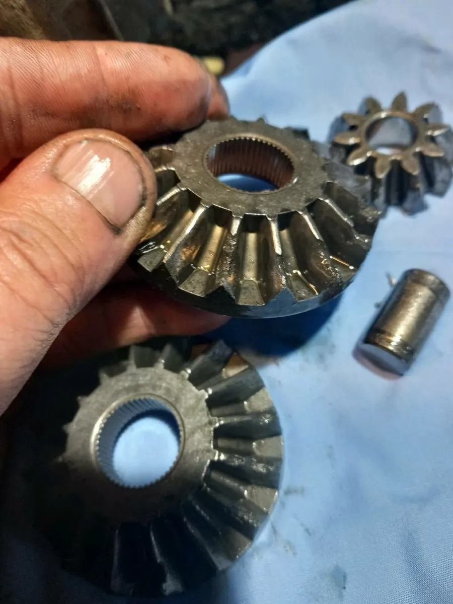 Ride on mower gearbox repairs - Image 1