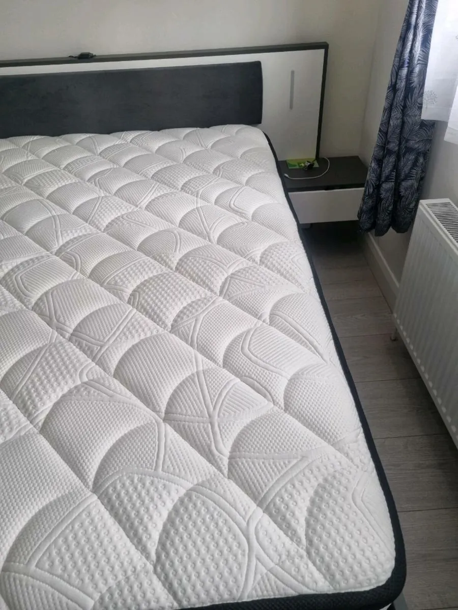 Bed frame - Image 3