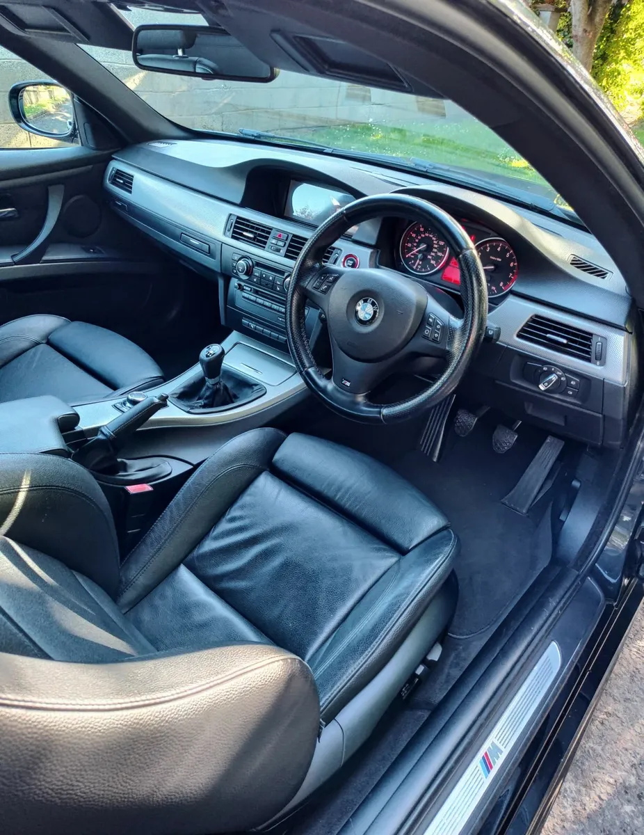 BMW 3 E92 3.0 - Image 3
