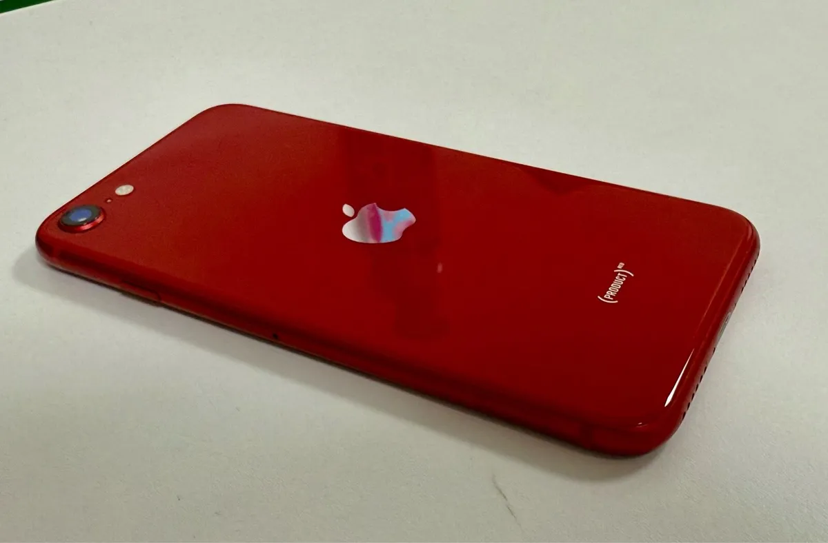 Apple 128 GB (product)RED any network - Image 4