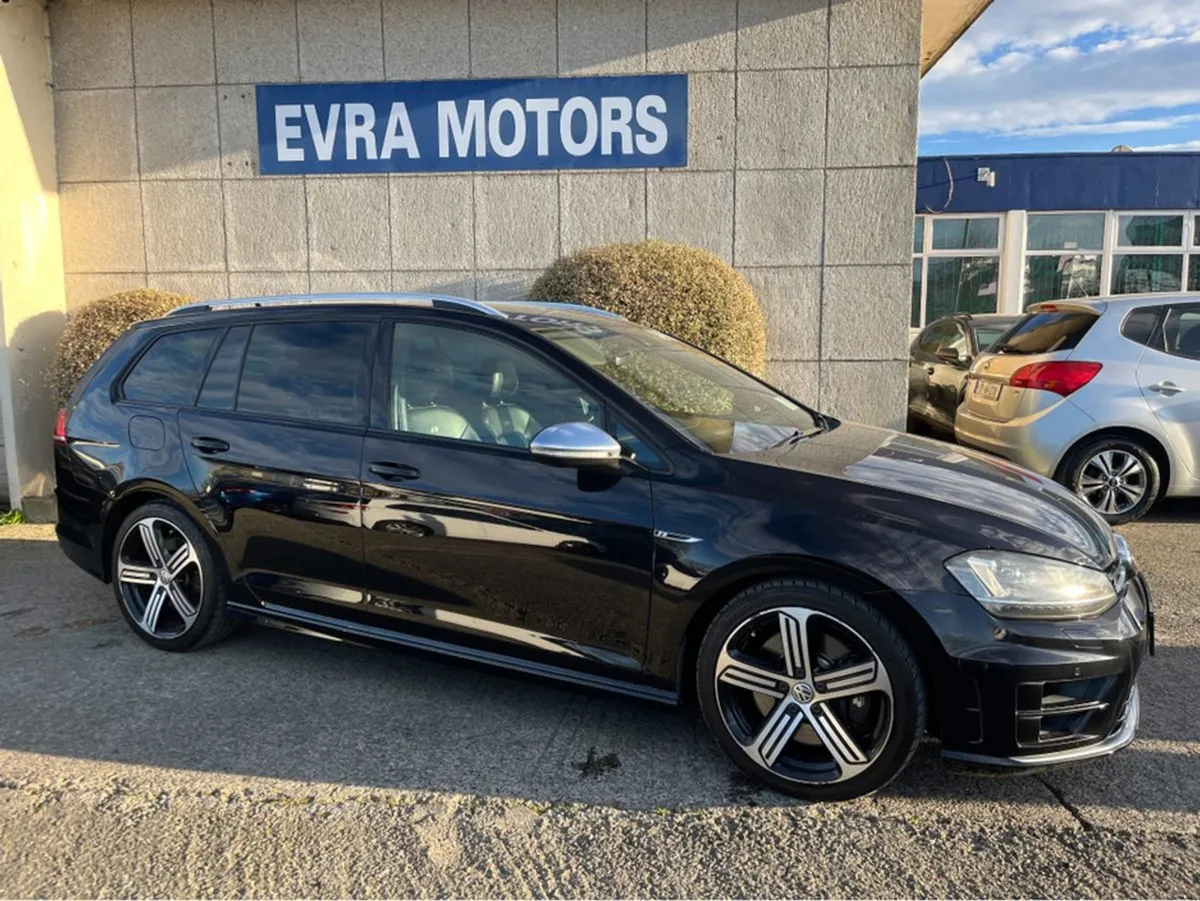 Volkswagen Golf Golf R Estate 300BHP 4 Motion - Image 2