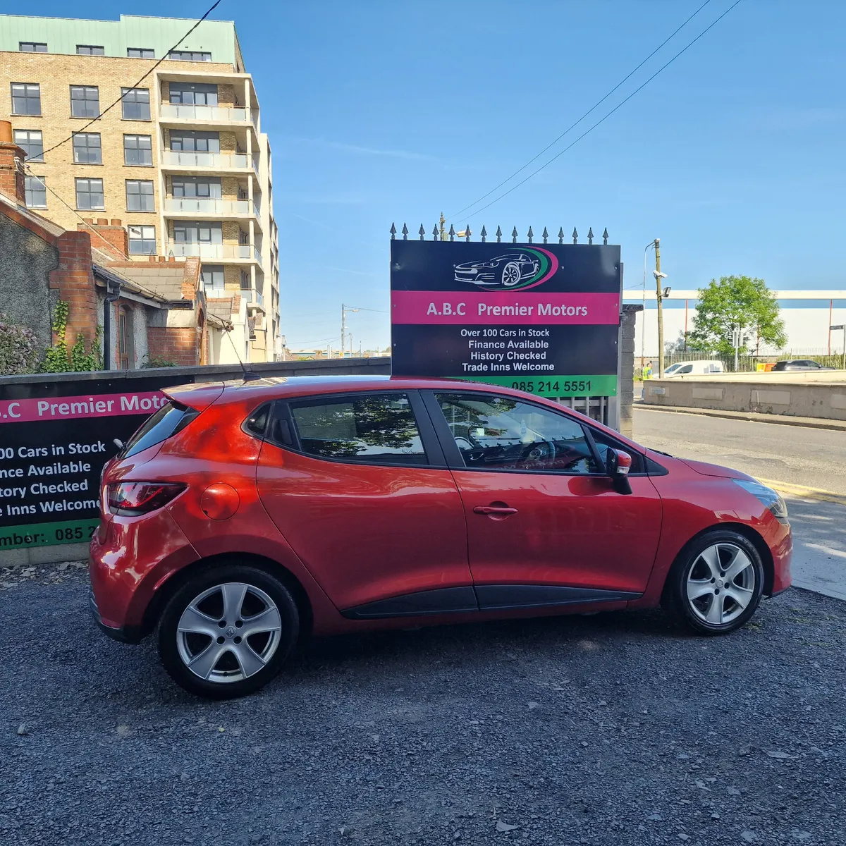 Renault Clio 2015 - Image 4