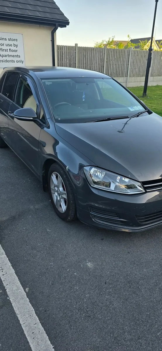 Volkswagen Golf 2015 - Image 1