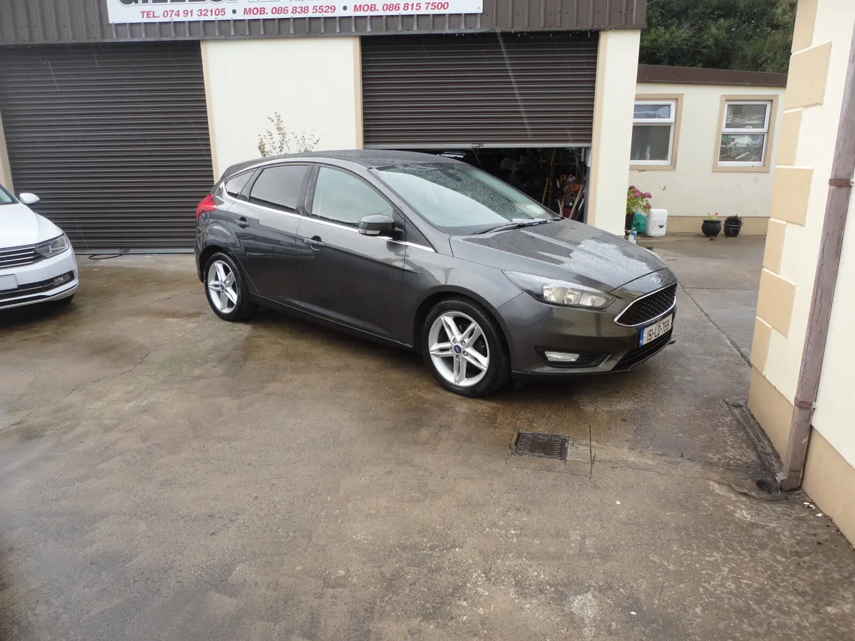 Ford Focus - 2015 - Image 2