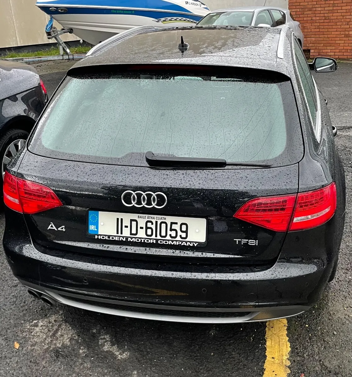 Audi A4 Estate S LINE 2011 - Image 2